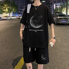 黑色