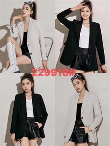 ?? -《#春季必选》
换上喜欢的?衣服图片