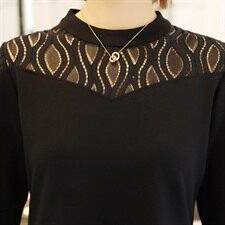 拉链拼接绣花九分袖件中长款2021年春季圆领连衣裙宽松休闲时尚，女装连衣裙，安之芮娜