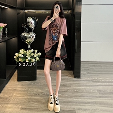 女夏季新款韩版时尚运动休闲套装卡通小熊圆领短袖宽松短裤两件套，女装套装/套裙，2C310
