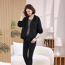 连帽棒球服女秋冬装新款韩版宽松显瘦休闲百搭大码假两件卫衣，女装短外套，梦芯尔