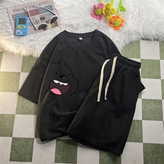 黑色