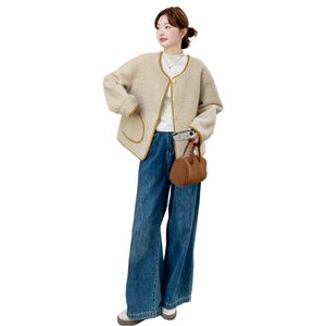 撞色圆领皮毛一体外套女2025冬季新款慵懒风宽松休闲百搭加厚上衣图片