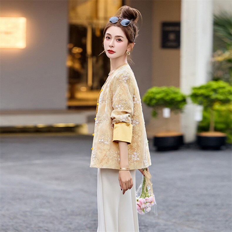 小香风2025新款国风新中式优雅气质重工钉珠刺绣长袖上衣外套,女装短外套,采品优优