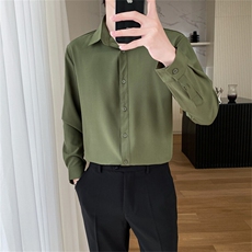 军绿色