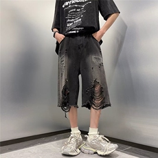 黑色