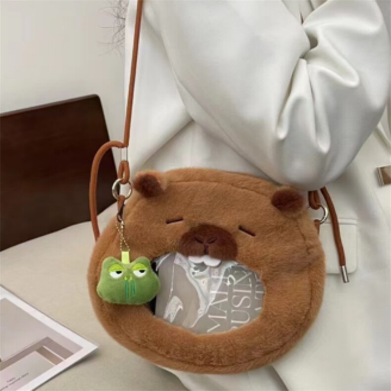 可爱毛绒包卡通包玩具包带挂件透明水豚包，大金毛玩具