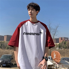 红色