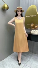 2025时尚U型领抓花长裙，女装连衣裙，思沃羊绒