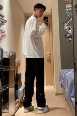 B221美式ins高街暗黑小众个性铆钉小脚牛仔裤LK23142-P65控88，男装牛仔裤，电商B221