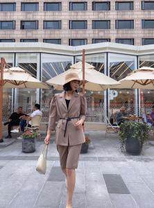 现货2021春季新款套装时尚气质款档次高，女装职业装，蓝典