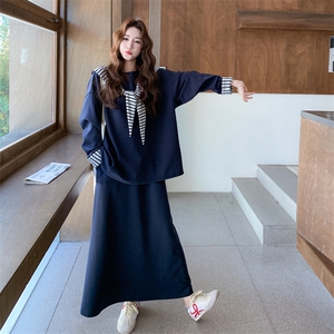 藏青色慵懒风连帽披肩卫衣套装裙女秋季2026新款休闲半身裙两件套图片