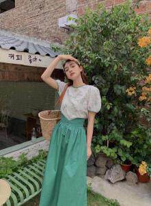 2021夏季绣花圆领上衣小衫，女装，千衣百顺