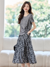 复古印花休闲套装裙女2025夏季新款时尚减龄显瘦t恤半身裙两件套，女装套装/套裙，简韵佳