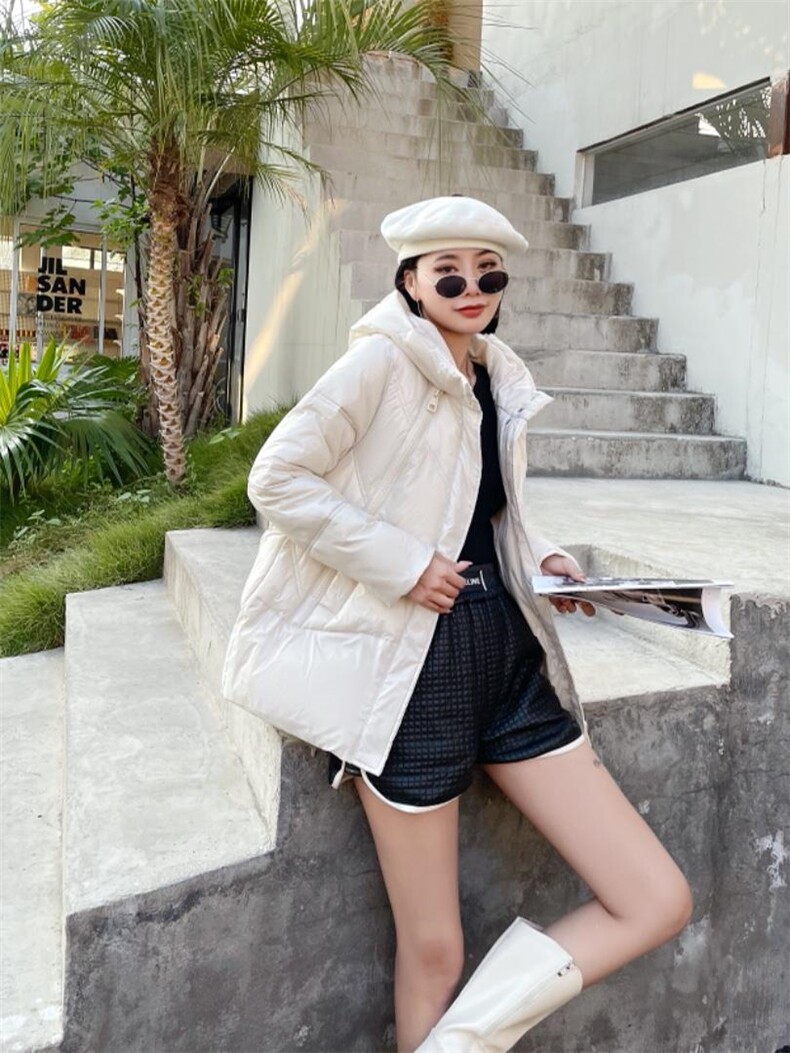 可以说，冬季的阳光与舒适，一杯咖啡，一本书，够了，其它，春信拙源