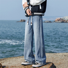 浅蓝色