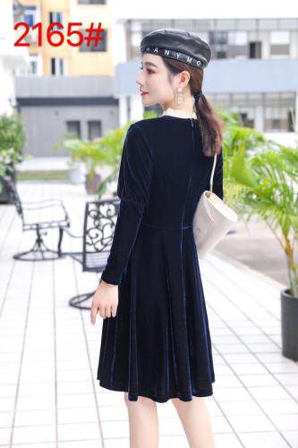 秋季新款：手感丝绒连衣裙，女装连衣裙，罗兰春天