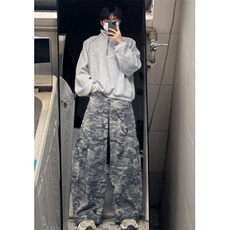灰色