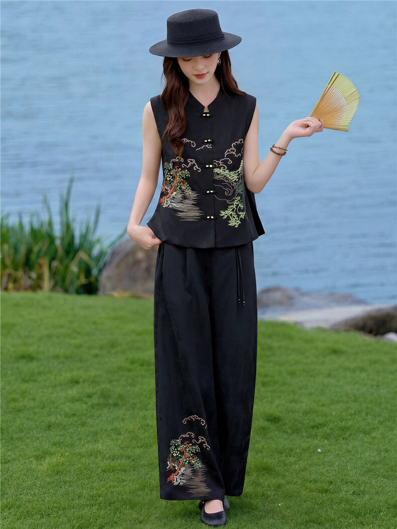 在仓~2026夏季无袖两件套宽松型纽扣时尚阔腿裤刺绣山水马甲薄款,女装套装/套裙,新依时派