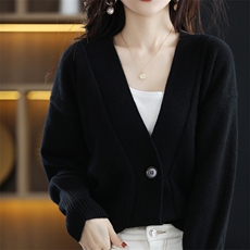 针织羊毛开衫女短款秋2024年新款潮时尚气质百搭长袖，女装羊毛衫，斯尔特羊绒