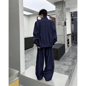 男士韩系设计款牛仔套装割洞提花重工水洗自带垫肩外套牛仔裤套装图片