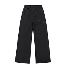 黑色