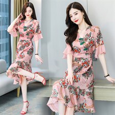 新中式碎花连衣裙女2024年夏季新款气质名媛收腰显瘦不规则鱼尾裙，女装连衣裙，韩美纤衣