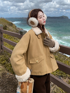 卡其色羊羔毛领拼接短款派克羽绒服女2025冬季小个子加厚保暖外套图片