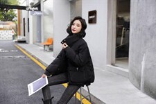 新款羽绒服，女装羽绒服，伊越