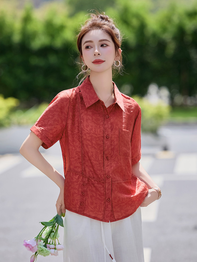 红色复古提花短袖衬衫女夏2025新款休闲气质妈妈洋气减龄小衫上衣,女装衬衫,余墨