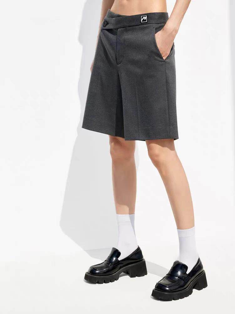 2025年秋季解构个性高腰LOGO胶印法式短裤西装中裤，女装短裤/热裤，泰合衣坊