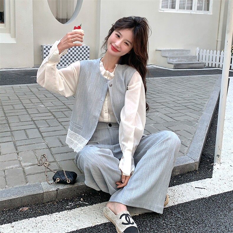 浅蓝色蕾丝拼接马甲阔腿裤套装女夏小香风甜美两件套独特绝美气质,女装套装/套裙,2C037