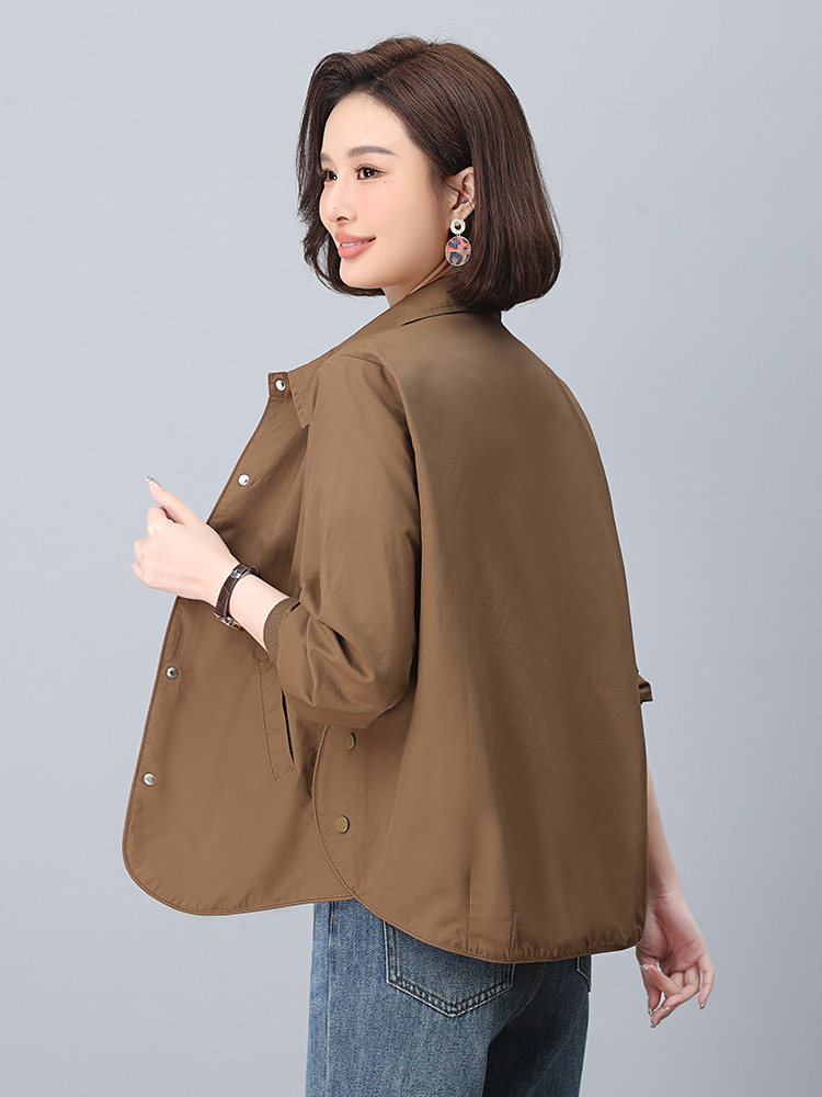 衬衫外套女春秋2025年新款大码宽松薄款长袖衬衣中年妈妈休闲上衣,女装短外套,雪樱依海