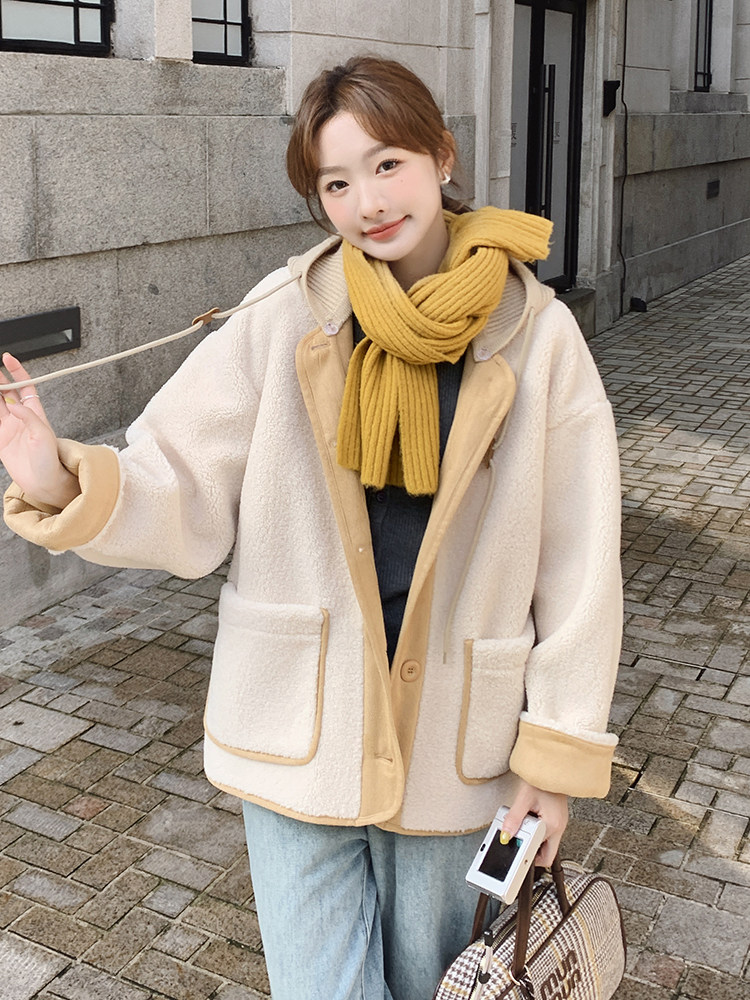 （现货）24冬装美拉德米色羊羔毛外套-特绣毛线米色帽子P170K265,女装皮衣,慧峰