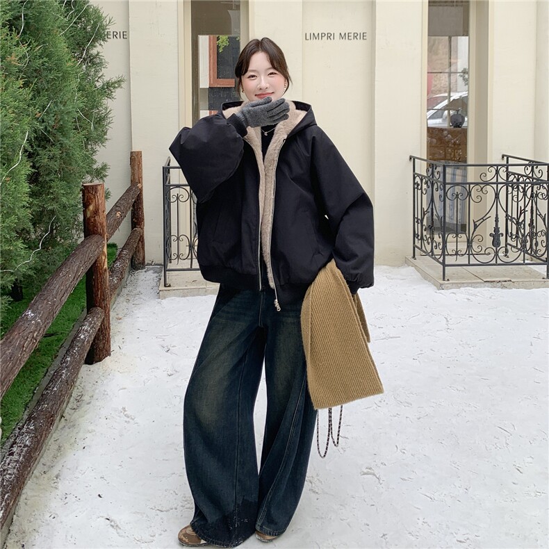 韩系工装风连帽派克服羊羔毛绒外套女冬2025新款保暖加厚加绒外套,女装短外套,艾米莉亚