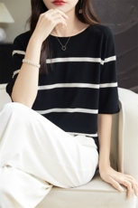 撞色条纹冰丝针织短袖T恤女2025夏新款轻薄透气宽松显瘦半袖上衣，女装T恤，木淼羊绒