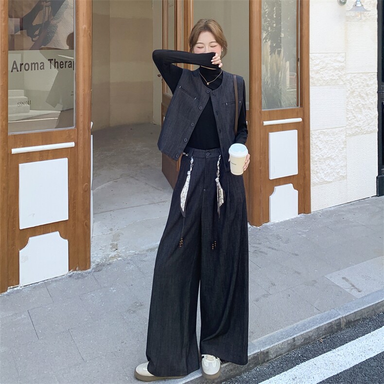 率性挺括淡人牛仔套装女2025秋季复古减龄显瘦T恤马甲拼接三件套,女装套装/套裙,2C095