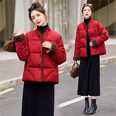 2025年冬季短款羽绒服，女装羽绒服，伊仟回