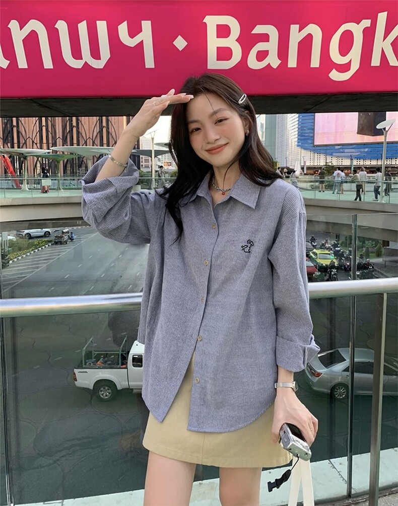 2025百搭时尚简约刺绣蓝条纹衬衫慵懒风衬衣，女装衬衫，湘姗