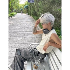 慵懒薄款小众镂空V领设计无袖针织背心男宽松美式复古套头上衣服，男装T恤，星座506A
