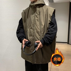 军绿色
