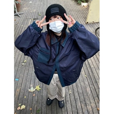 蓝色