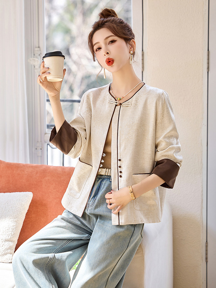 2025年春季新款小香风外套女新中式国风提花短款小上衣超火减龄,女装短外套,依万里