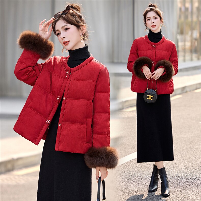 现货。现货。2026年冬季短款真狐狸毛羽绒服，女装羽绒服，伊仟回