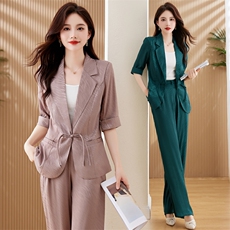 新款夏装时尚潮流气质清新通勒港风设计流行缎面复古盘扣款两件套，女装套装/套裙，韩美纤衣