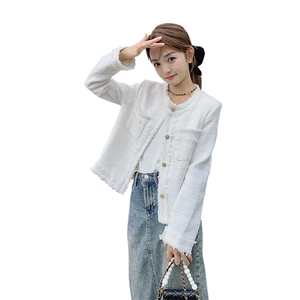超火白色小香风短外套女春秋2025新款高级感超好看欧货薄开衫上衣图片