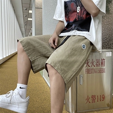 卡其色