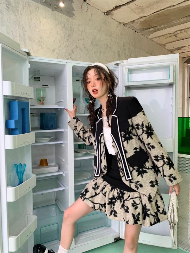 超长领子印花套装，女装职业装，YOUER DENG