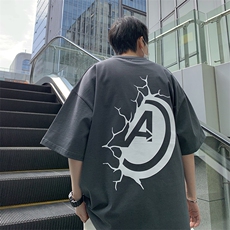 深灰色