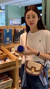 秋季新款简约时尚百搭宽松刺绣马甲女 韩版学生针织背心外套图片